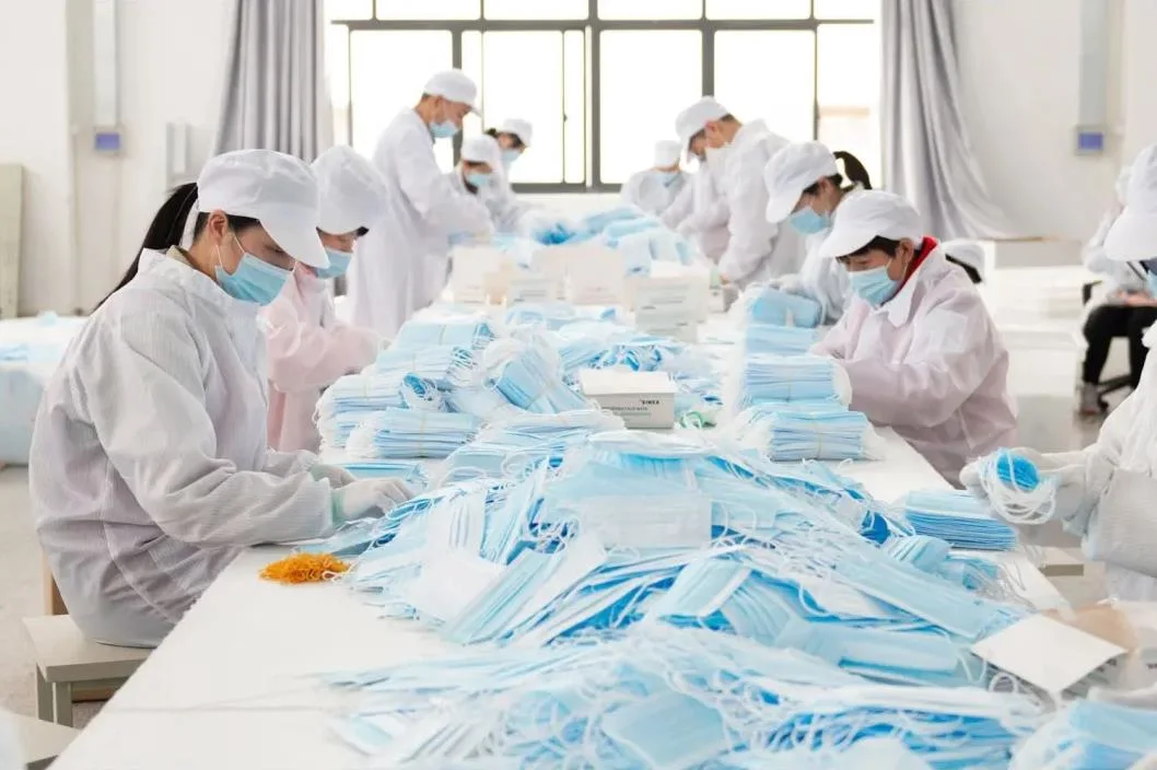 High Quality Three-Layer Disposable Melt-Blown Cloth, Non-Woven Mask